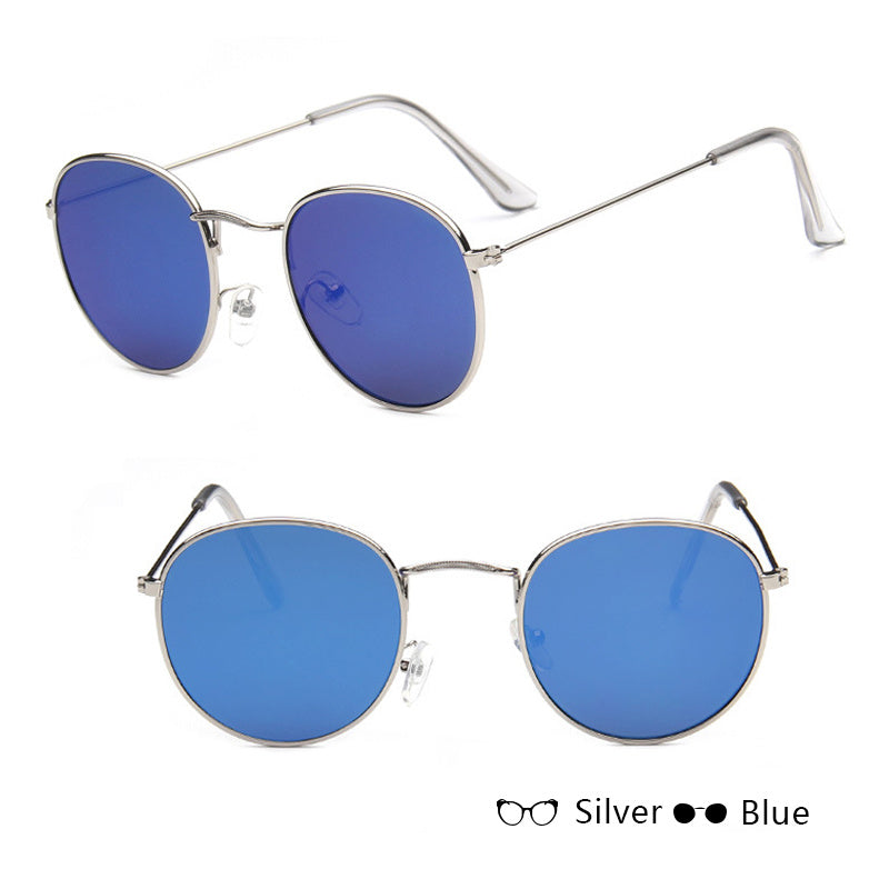 "Women's Retro Sunglasses - Stylish Vintage Eyewear for Fashionable Looks"