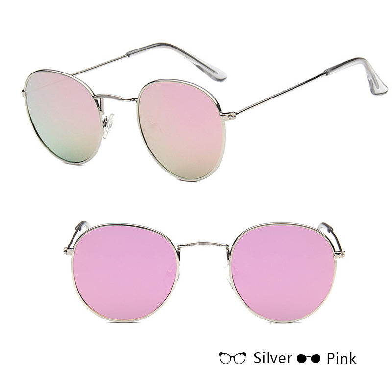 "Women's Retro Sunglasses - Stylish Vintage Eyewear for Fashionable Looks"