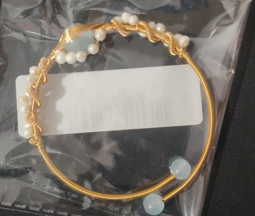 "Gold-Plated Pearl Bracelet for Women - Elegant Pearl Jewelry"