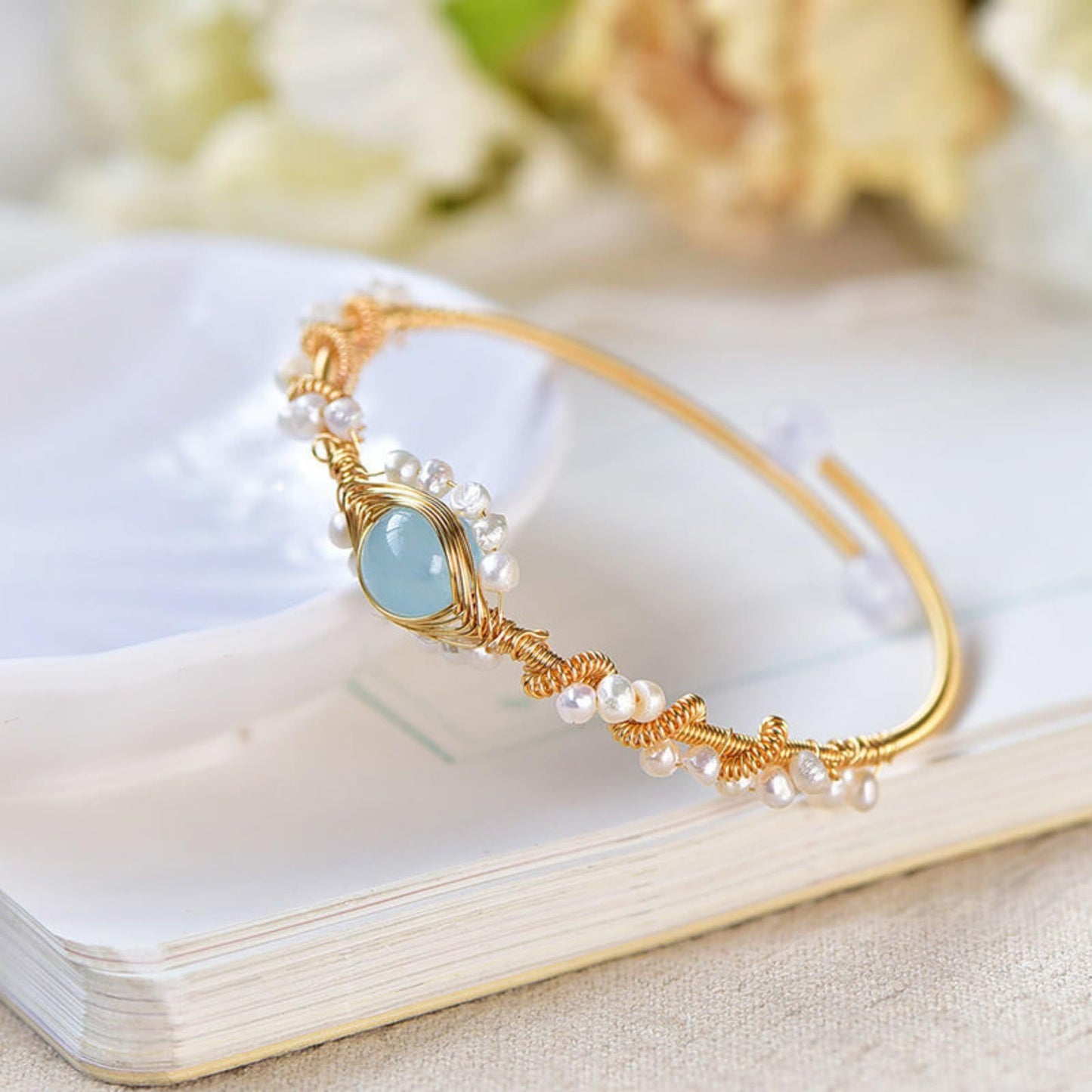 "Gold-Plated Pearl Bracelet for Women - Elegant Pearl Jewelry"