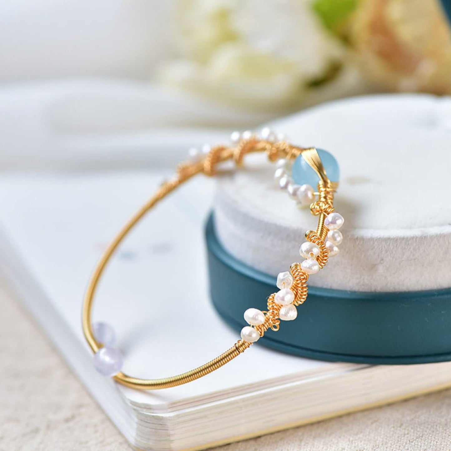 "Gold-Plated Pearl Bracelet for Women - Elegant Pearl Jewelry"