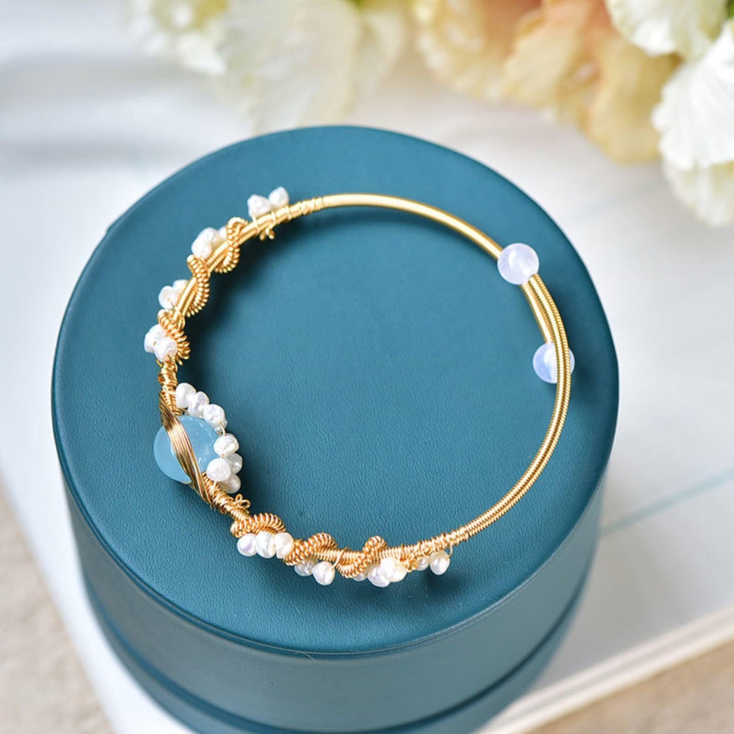 "Gold-Plated Pearl Bracelet for Women - Elegant Pearl Jewelry"